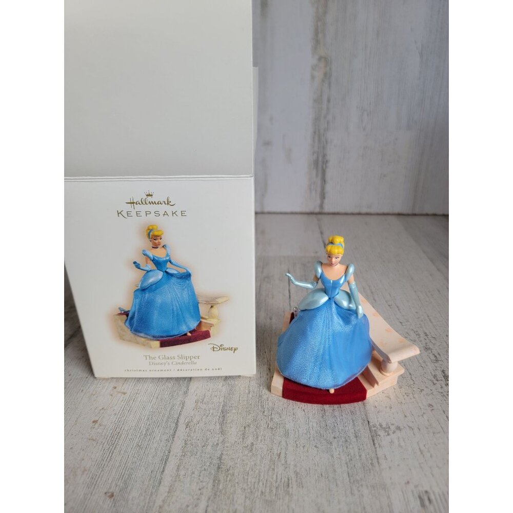 Hallmark the glass slipper Disney Cinderella ornament Xmas